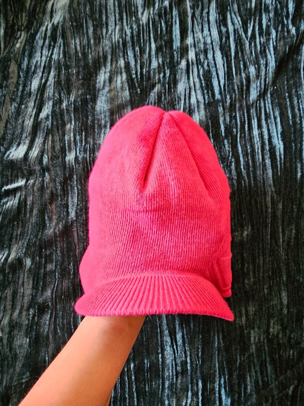 Womens sp5der hat - Picture 3 of 3